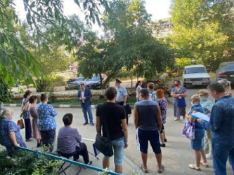 Вячеслав Тарасов на встрече с жителями ответил на вопросы по развитию территории